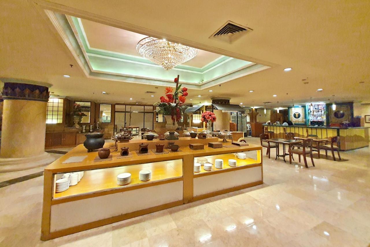 Tunjungan Hotel Surabaya Ngoại thất bức ảnh