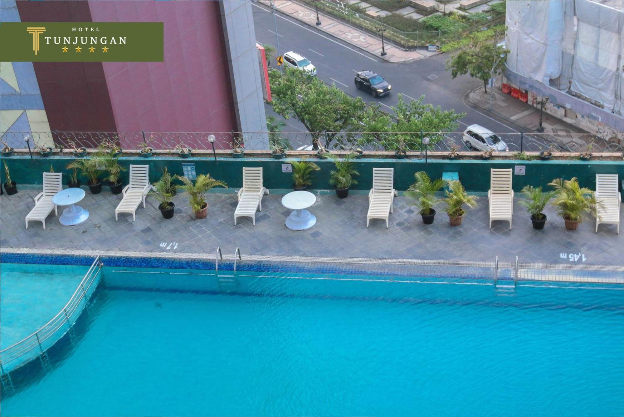 Tunjungan Hotel Surabaya Ngoại thất bức ảnh